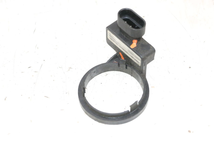 photo de ANTENA TRANSPONDERA PIAGGIO MP3 LT 400 (2007 - 2012) - Inny kąt widzenia