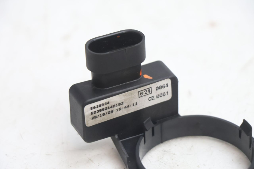 photo de ANTENA TRANSPONDERA PIAGGIO MP3 LT 400 (2007 - 2012) - Szczegół części