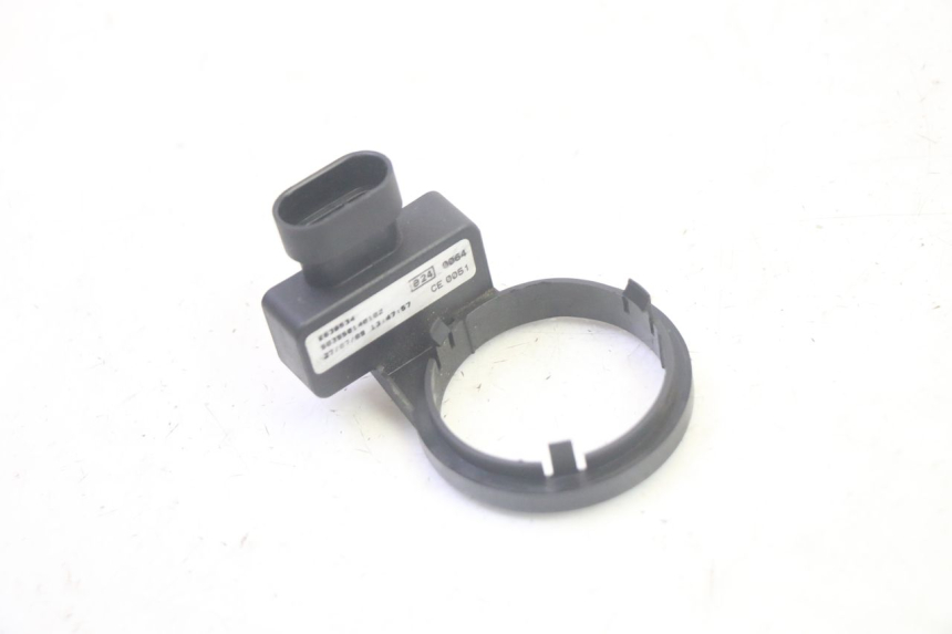 photo de ANTENA TRANSPONDERA PIAGGIO MP3 RL 250 (2006 - 2010) - Widok główny