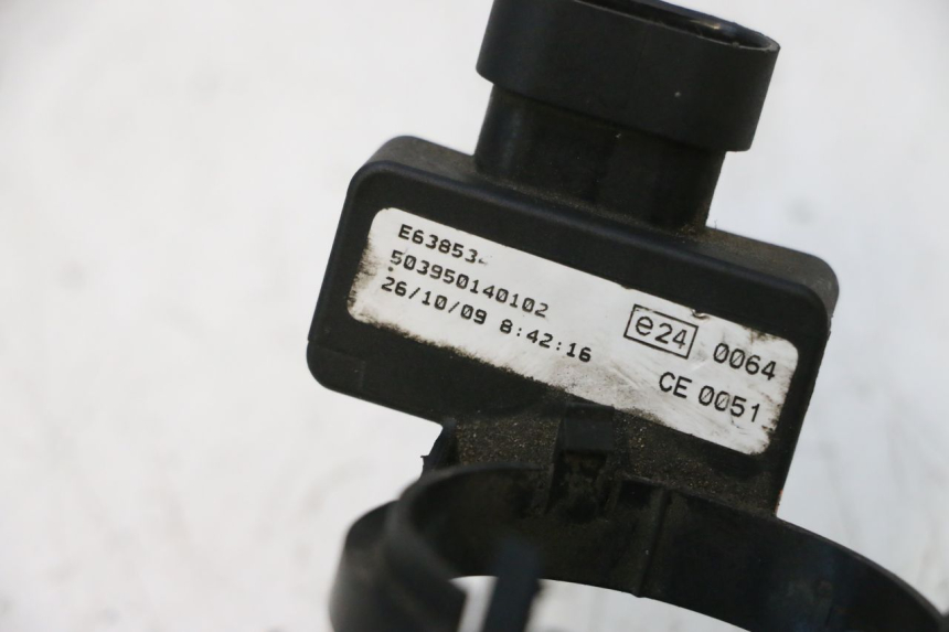 photo de ANTENA TRANSPONDERA PIAGGIO MP3 RL 250 (2006 - 2010) - Szczegół części