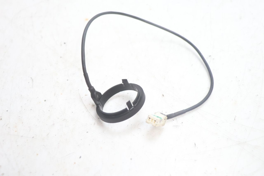 photo de ANTENA TRANSPONDERA PIAGGIO MP3 125 (2006 - 2014) - Zoom stanu zużycia