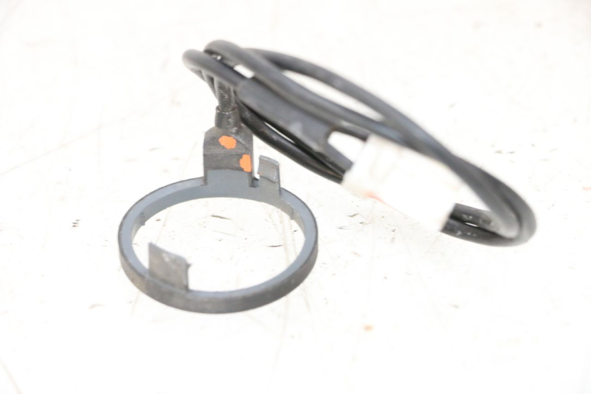 photo de ANTENA TRANSPONDERA PEUGEOT SATELIS 125 (2006 - 2009) - Zoom stanu zużycia