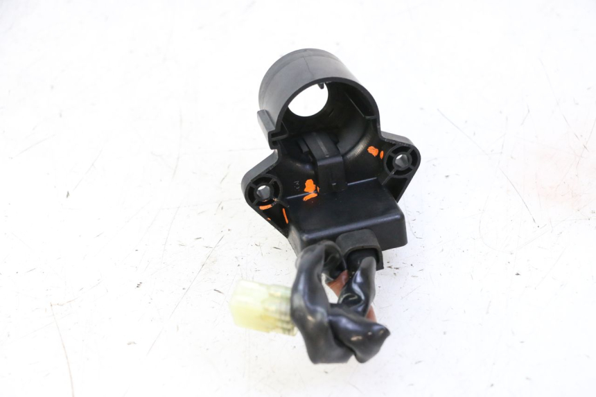 photo de ANTENA TRANSPONDERA YAMAHA X-MAX XMAX 125 (2010 - 2013) - Inny kąt widzenia