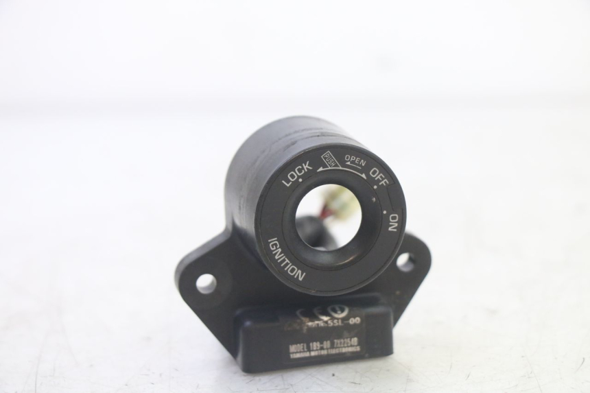 photo de ANTENA TRANSPONDERA YAMAHA X-MAX XMAX 250 (2006 - 2009) - Widok główny