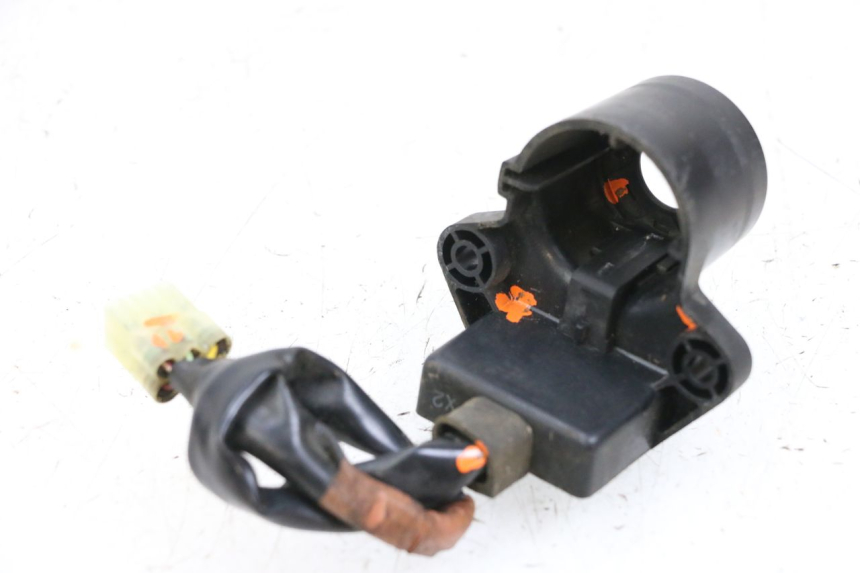 photo de ANTENA TRANSPONDERA YAMAHA X-MAX XMAX 125 (2010 - 2013) - Zbliżenie techniczne