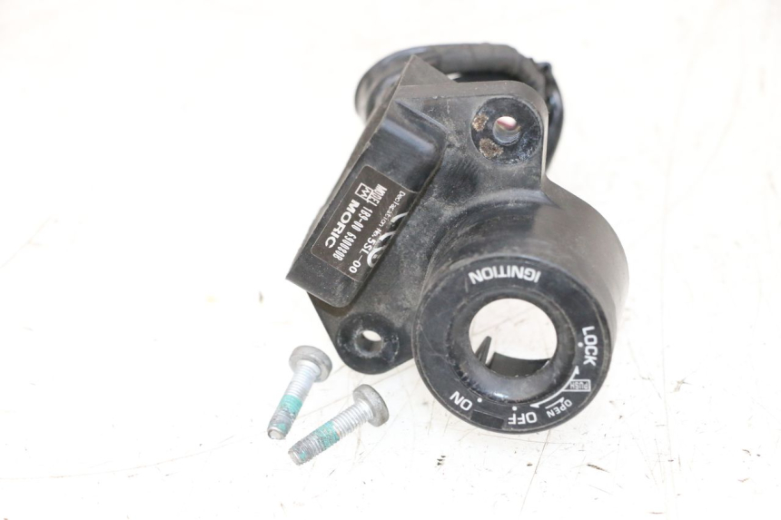 photo de ANTENA TRANSPONDERA YAMAHA XMAX X-MAX 125 (2006 - 2009) - Widok główny