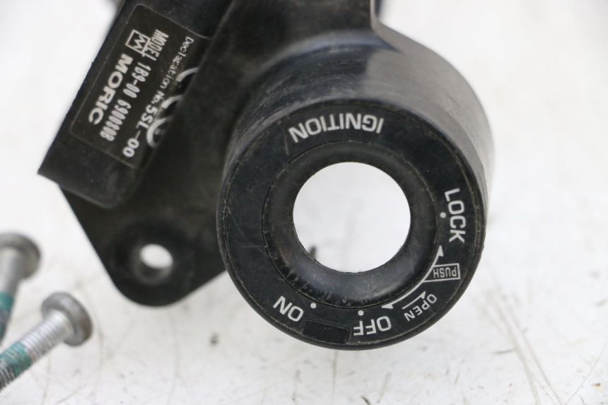 photo de ANTENA TRANSPONDERA YAMAHA XMAX X-MAX 125 (2006 - 2009) - Inny kąt widzenia