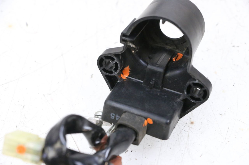 photo de ANTENA TRANSPONDERA YAMAHA X-MAX XMAX 125 (2010 - 2013) - Zoom stanu zużycia