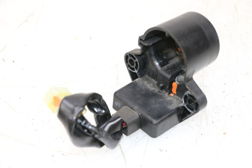 photo de ANTENA TRANSPONDERA YAMAHA XMAX X-MAX 125 (2006 - 2009) - Inny kąt widzenia