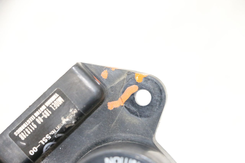 photo de ANTENA TRANSPONDERA YAMAHA XMAX X-MAX 125 (2006 - 2009) - Inny kąt widzenia