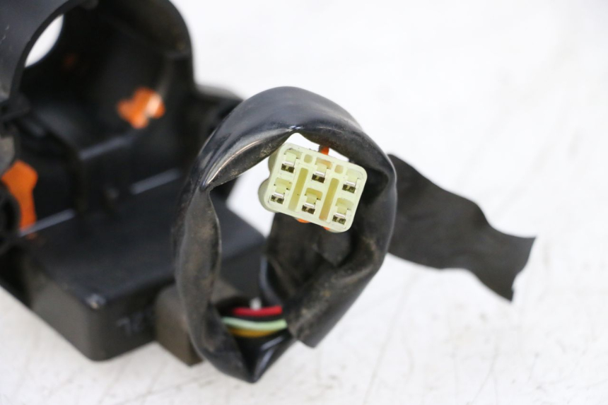 photo de ANTENA TRANSPONDERA YAMAHA XMAX X-MAX 125 (2006 - 2009) - Widok ogólny