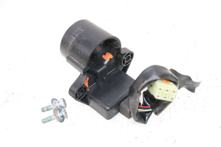 photo de ANTENA TRANSPONDERA YAMAHA XMAX X-MAX 125 (2006 - 2009) - Punkty mocowania