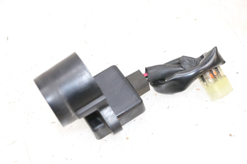 photo de ANTENA TRANSPONDERA YAMAHA XMAX X-MAX 125 (2006 - 2009) - Inny kąt widzenia