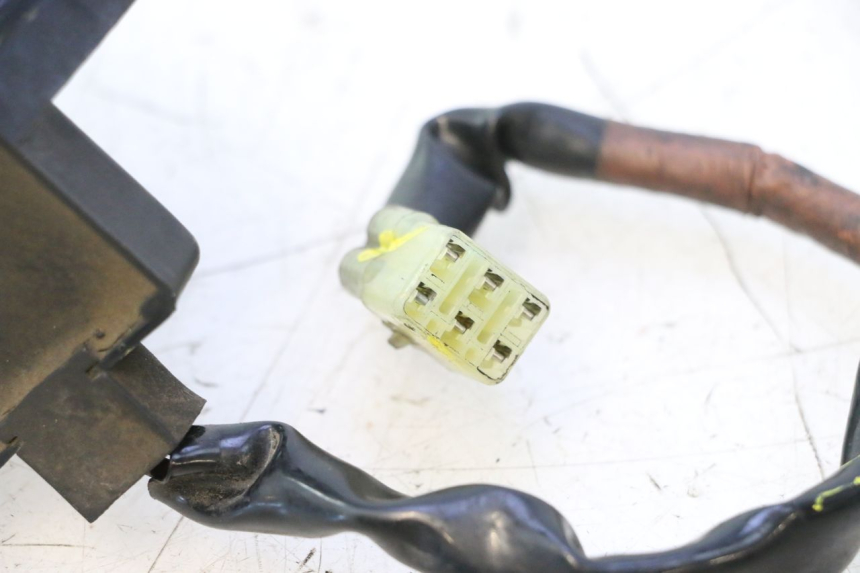 photo de ANTENA TRANSPONDERA YAMAHA X-MAX XMAX 125 (2010 - 2013) - Inny kąt widzenia
