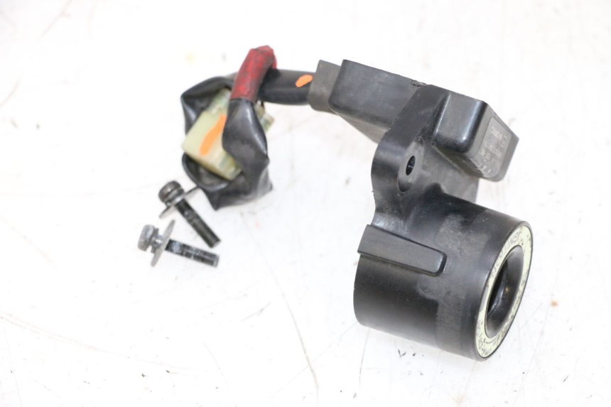 photo de ANTENA TRANSPONDERA YAMAHA YP MAJESTY 400 (2004 - 2008) - Inny kąt widzenia