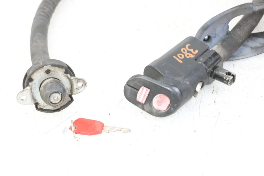 photo de ZABEZPIECZENIE PRZED KRADZIEŻĄ PEUGEOT SPEEDFIGHT 100 (1997 - 2007) - Zoom stanu zużycia