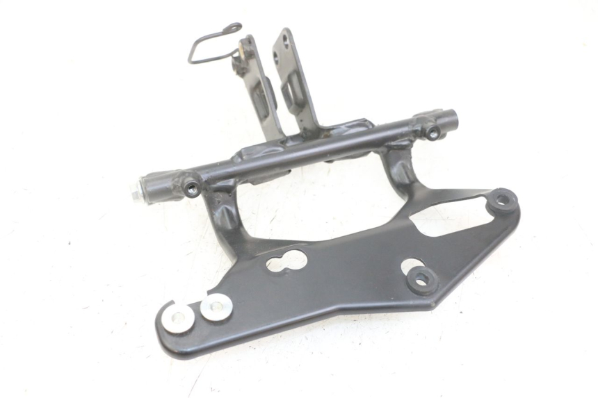 photo de stelaż licznika ROYAL ENFIELD HYMALAYAN 410 (2016 - 2023) - Zbliżenie techniczne