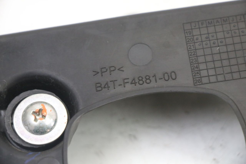 photo de stelaż licznika YAMAHA TRACER 7 700 (2020 - 2024) - Zbliżenie techniczne