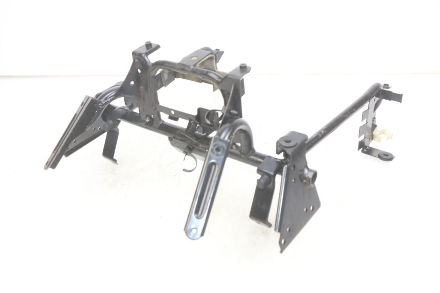 photo de Pająk przedni panelu przedniego SUZUKI BURGMAN 650 (2002 - 2004) - Zbliżenie techniczne