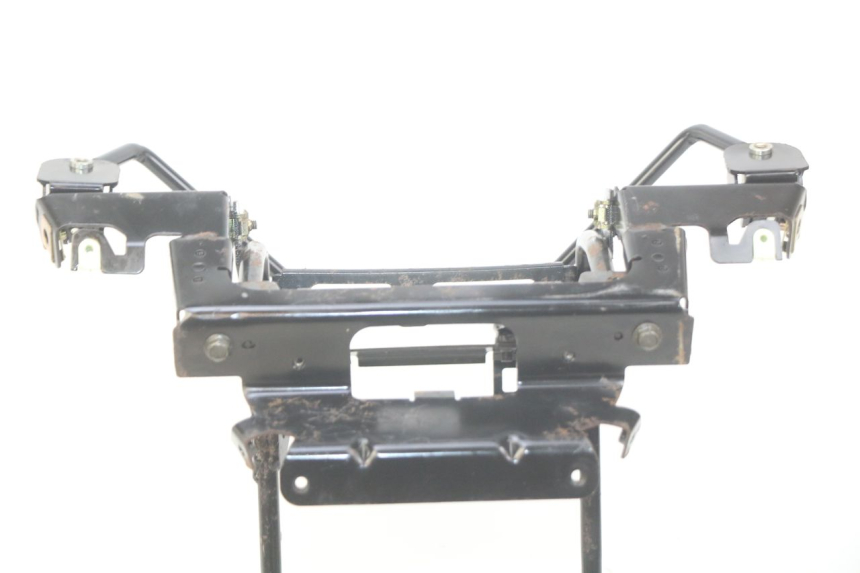 photo de Pająk przedni panelu przedniego PEUGEOT CITYSTAR AIR 125 (2014 - 2017) - Punkty mocowania