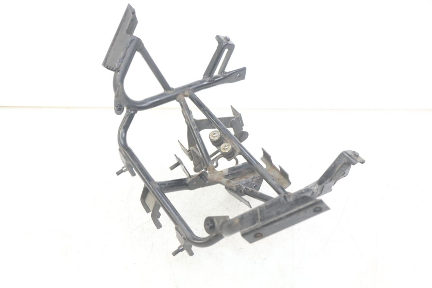 photo de Pająk przedni panelu przedniego KYMCO DINK STREET 125 (2009 - 2014) - Zbliżenie techniczne