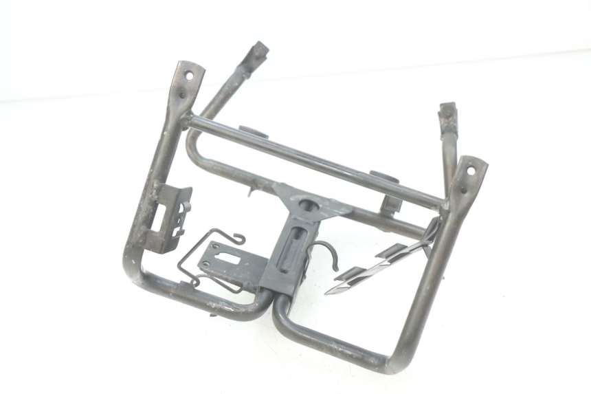 photo de Pająk przedni panelu przedniego HONDA FES PANTHEON 2T 125 (1998 - 2002) - Zbliżenie techniczne