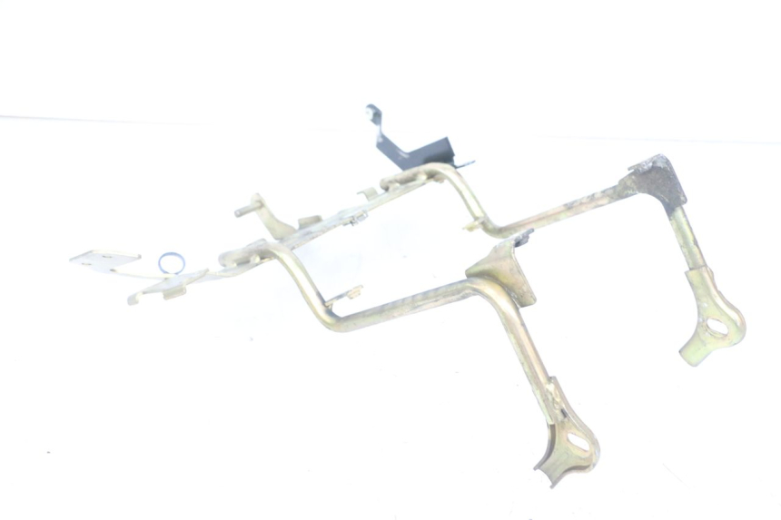 photo de Pająk przedni panel przedni PEUGEOT JET FORCE CARBU 50 (2003 - 2016) - Zoom stanu zużycia