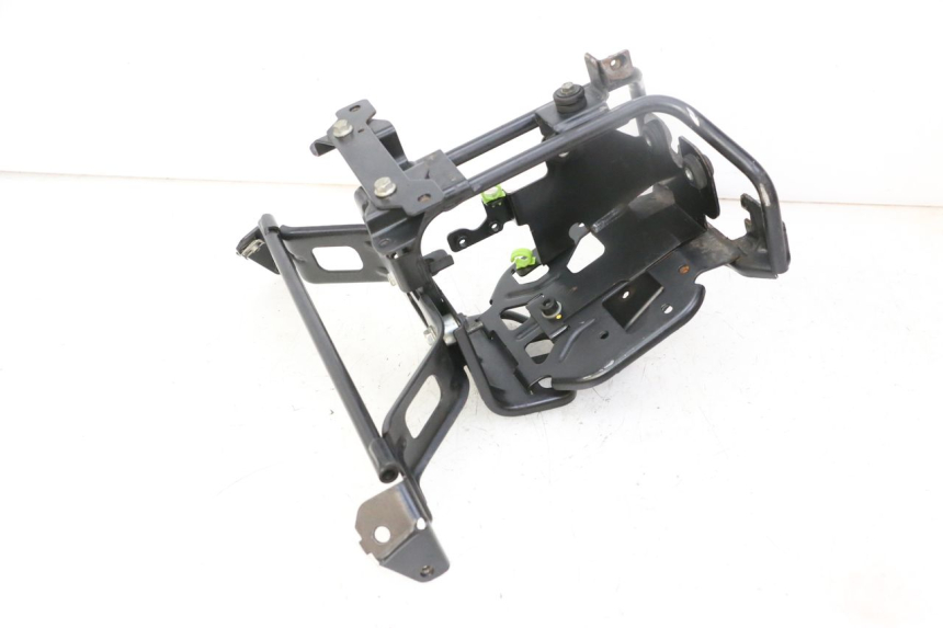 photo de Pająk przedni panelu przedniego PEUGEOT SATELIS 125 (2013 - 2018) - Zoom stanu zużycia