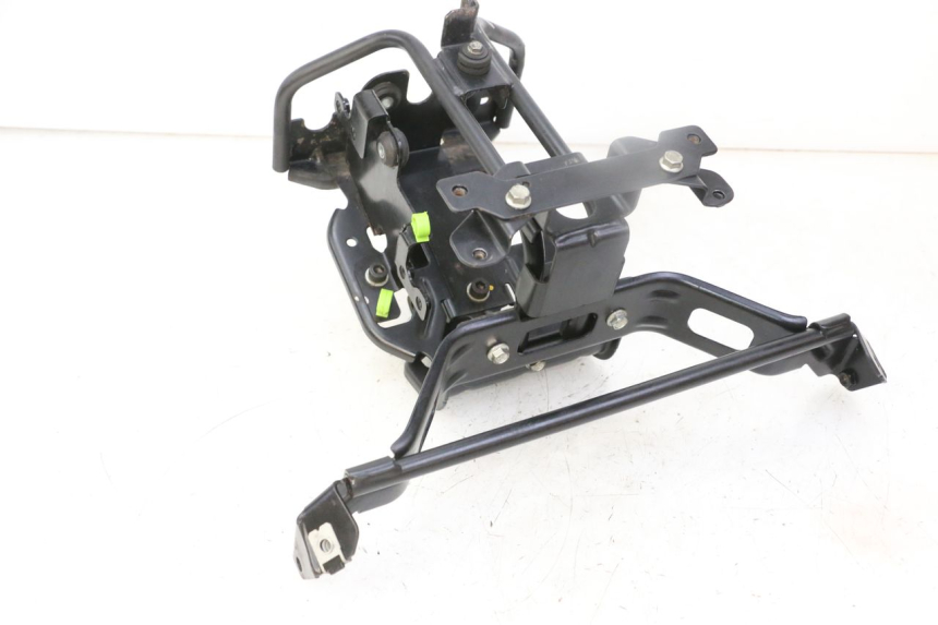 photo de Pająk przedni panelu przedniego PEUGEOT SATELIS 125 (2013 - 2018) - Inny kąt widzenia