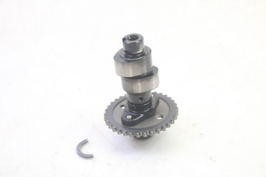 photo de WAŁEK ROZRZĄDU SUZUKI BURGMAN 125 (2007 - 2014) - Zbliżenie techniczne