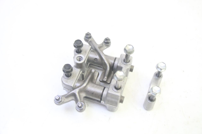 photo de WAŁEK ROZRZĄDU SUZUKI BURGMAN 125 (2007 - 2014) - Punkty mocowania