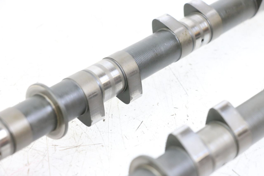 photo de WAŁEK ROZRZĄDU YAMAHA FJR ABS 1300 (2006 - 2012) - Szczegóły charakterystyczne