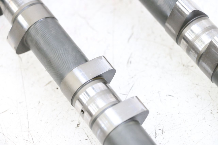 photo de WAŁEK ROZRZĄDU YAMAHA FJR ABS 1300 (2006 - 2012) - Punkty mocowania