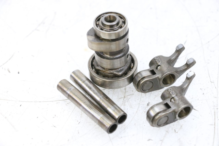 photo de WAŁEK ROZRZĄDU YAMAHA NEOS NEO'S 4T 50 (2008 - 2016) - Zbliżenie techniczne