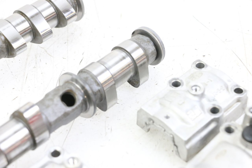 photo de WAŁEK ROZRZĄDU YAMAHA TDM ABS 900 (2002 - 2014) - Punkty mocowania