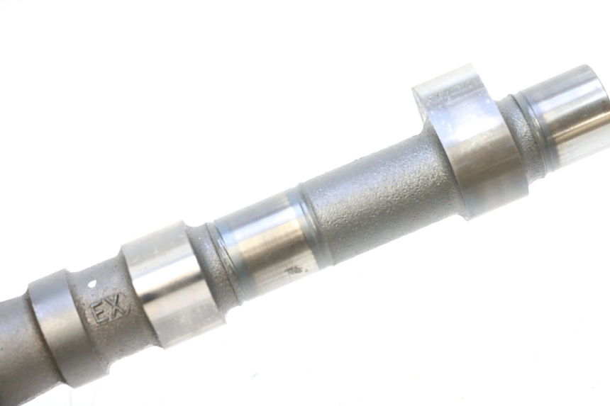 photo de WAŁEK ROZRZĄDU WYDECHOWY KAWASAKI ZR7 ZR-7 S 750 (1999 - 2004) - Zbliżenie techniczne