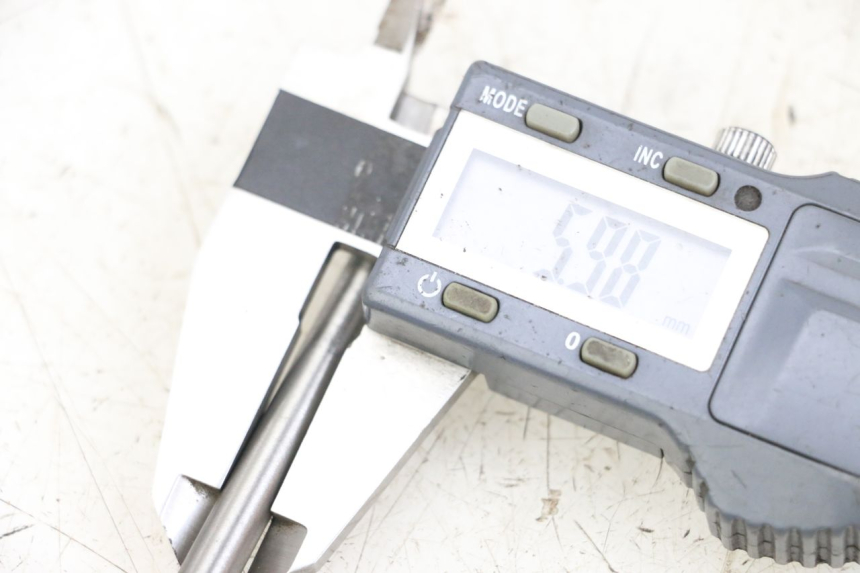 photo de WAŁEK SPRZĘGŁA HYOSUNG GF 125 (2001 - 2005) - Inny kąt widzenia