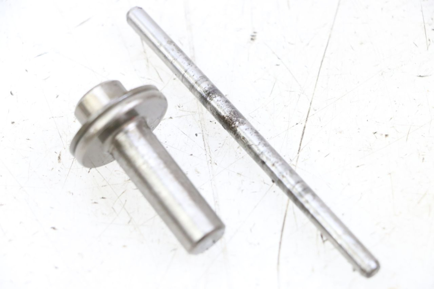 photo de WAŁEK SPRZĘGŁA SUZUKI GSR 750 (2011 - 2017) - Zoom stanu zużycia