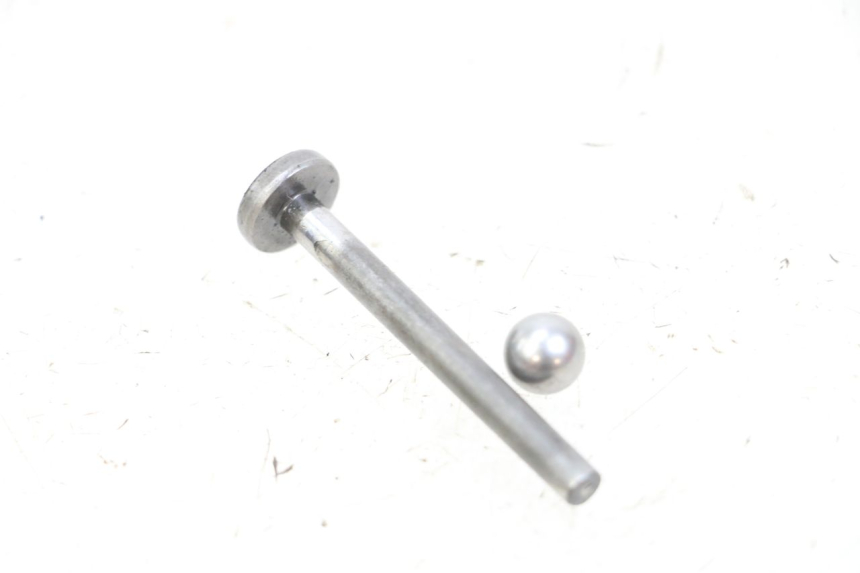 photo de WAŁEK SPRZĘGŁA RIEJU MRT 50 (2009 - 2017) - Szczegół części