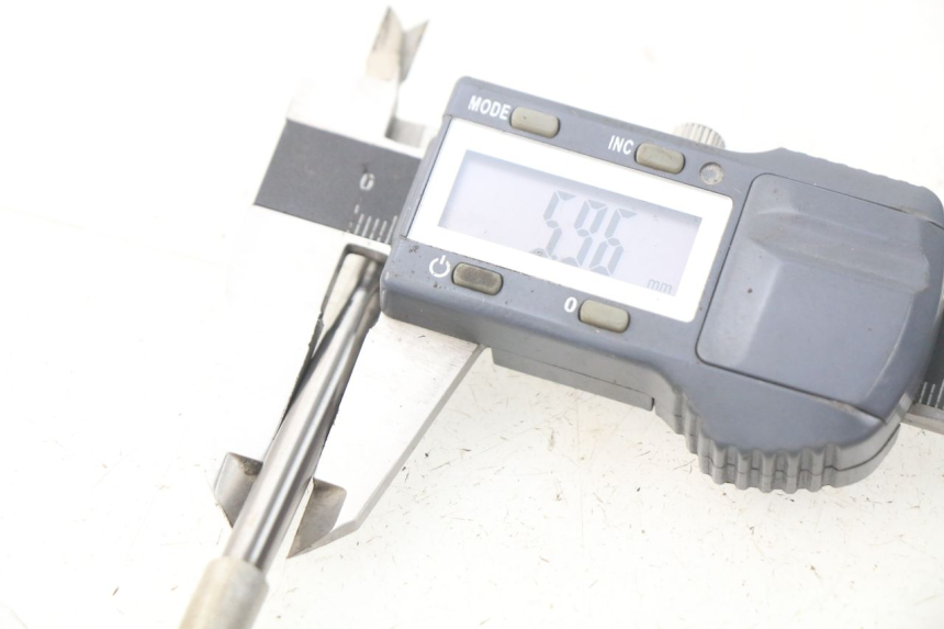 photo de WAŁEK SPRZĘGŁA SUZUKI RV VAN VAN 125 (2003 - 2008) - Zbliżenie techniczne