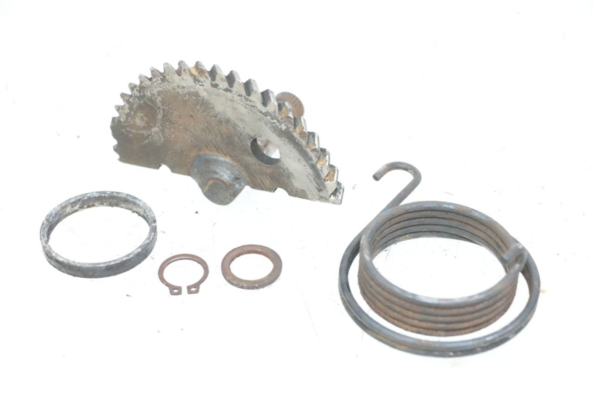 photo de WAŁ KOPNIAKA PEUGEOT KISBEE 4T 50 (2018 - 2022) - Inny kąt widzenia