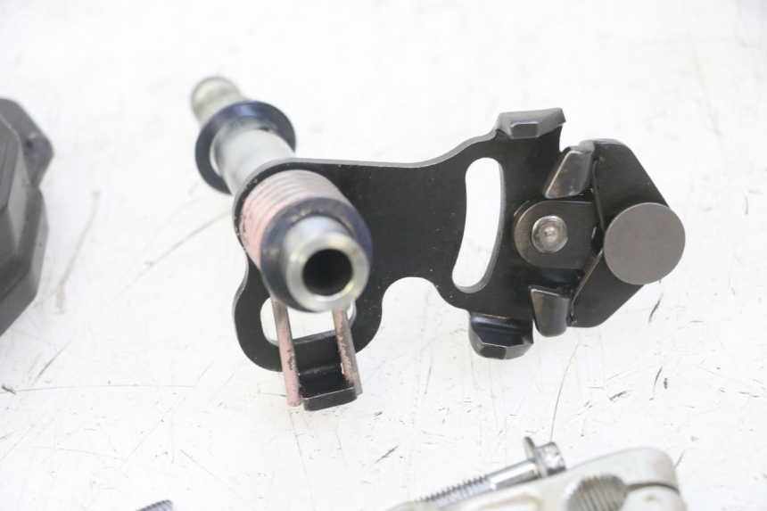 photo de WAŁEK WYBIERAKA HONDA CB R 1000 (2018 - 2023) - Część sprawdzona