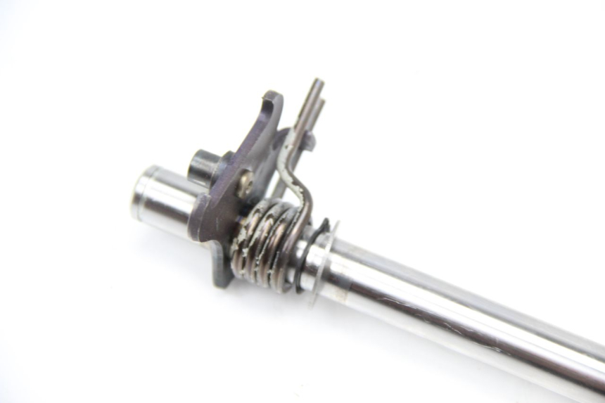 photo de WAŁEK WYBIERAKA SUZUKI GSR 600 (2005 - 2012) - Inny kąt widzenia