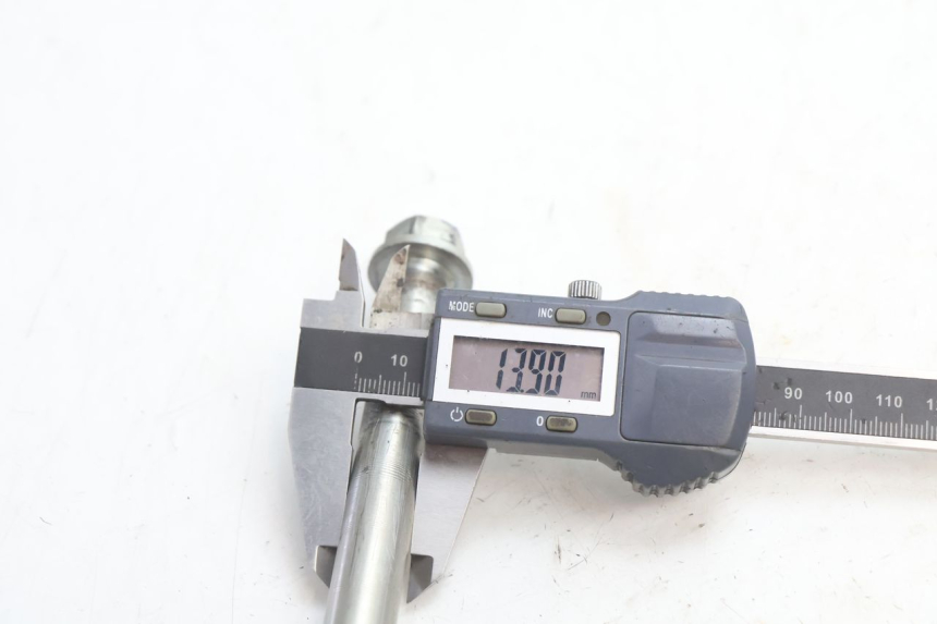 photo de OŚ OŚKI WAHACZA HM HONDA DERAPAGE 50 (2007 - 2009) - Zbliżenie techniczne