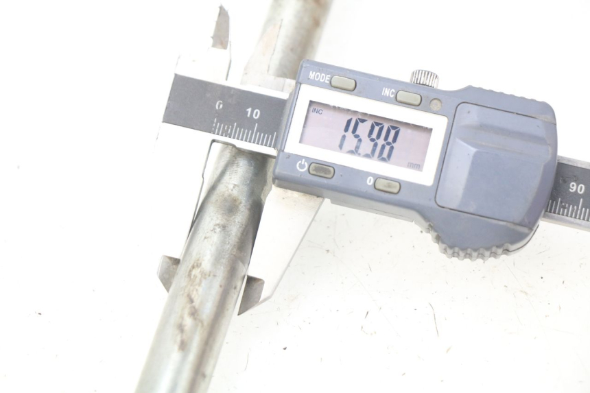 photo de OŚ WAŁKA WAHACZA YAMAHA FJ 3CX 1200 (1986 - 1996) - Szczegół części