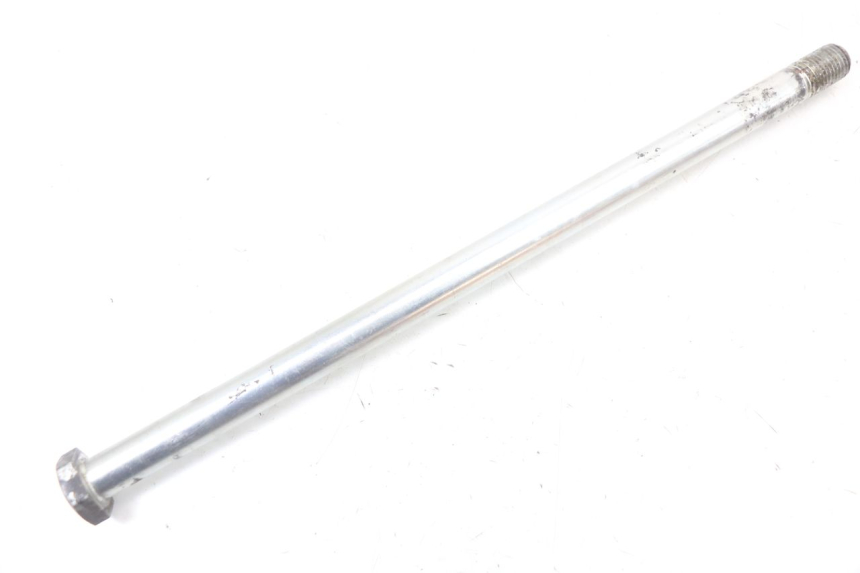 photo de OŚ WAŁKA WAHACZA SUZUKI GSX E 250 (1982 - 1983) - Widok główny