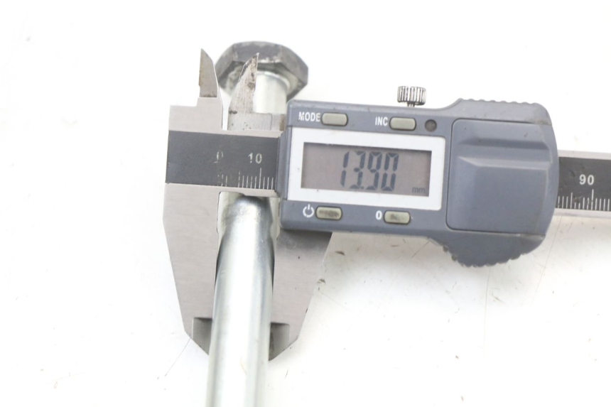 photo de OŚ WAŁKA WAHACZA SUZUKI GSX E 250 (1982 - 1983) - Inny kąt widzenia