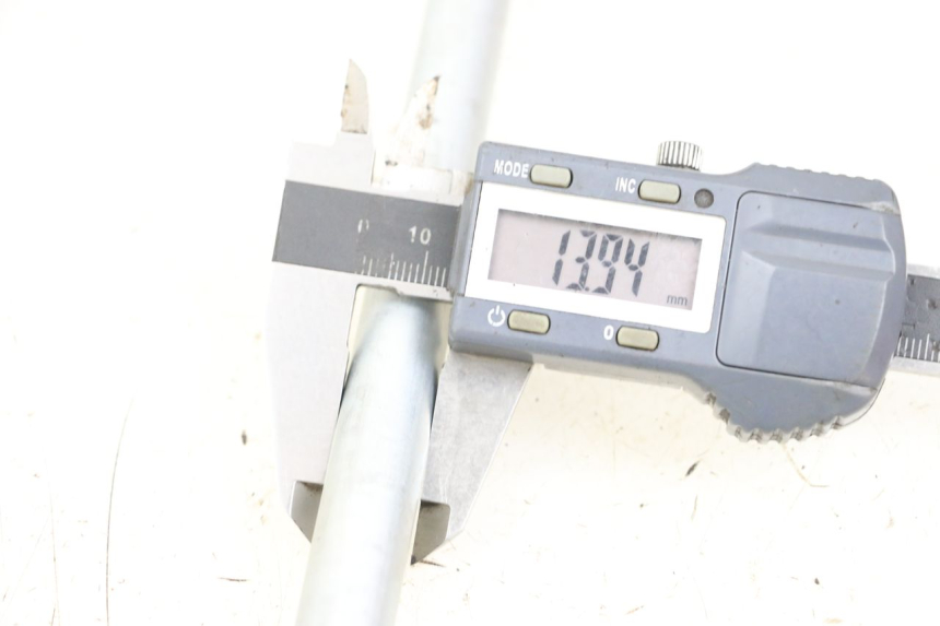 photo de OŚ WAHACZA SUZUKI GZ MARAUDER 125 (1998 - 2004) - Inny kąt widzenia