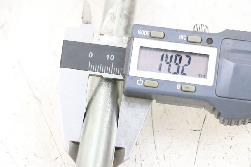 photo de OŚ WAŁKA WAHACZA HUSQVARNA SVARTPILEN 401 (2018 - 2023) - Szczegół części