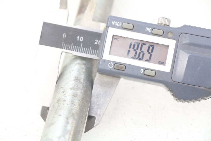 photo de OŚ WAHACZA APRILIA SRV 850 (2012 - 2017) - Szczegół części